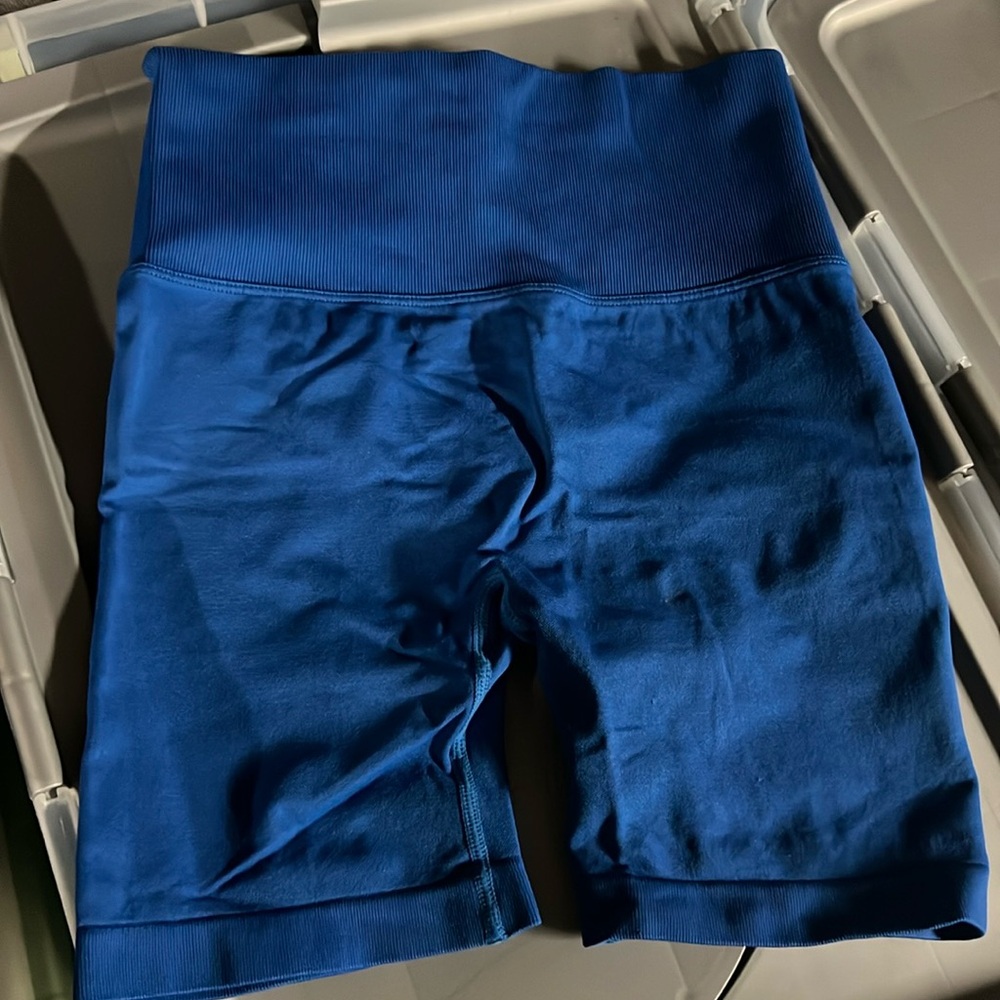 Size medium workout shorts